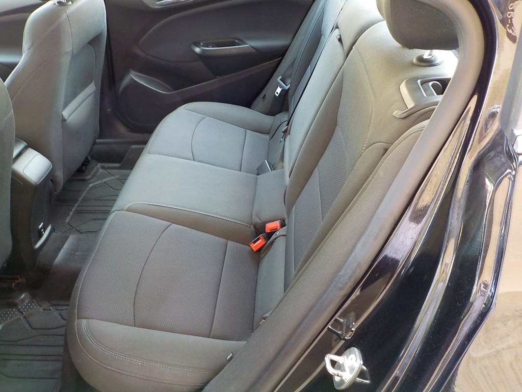 2018 Chevrolet Cruze Image 18