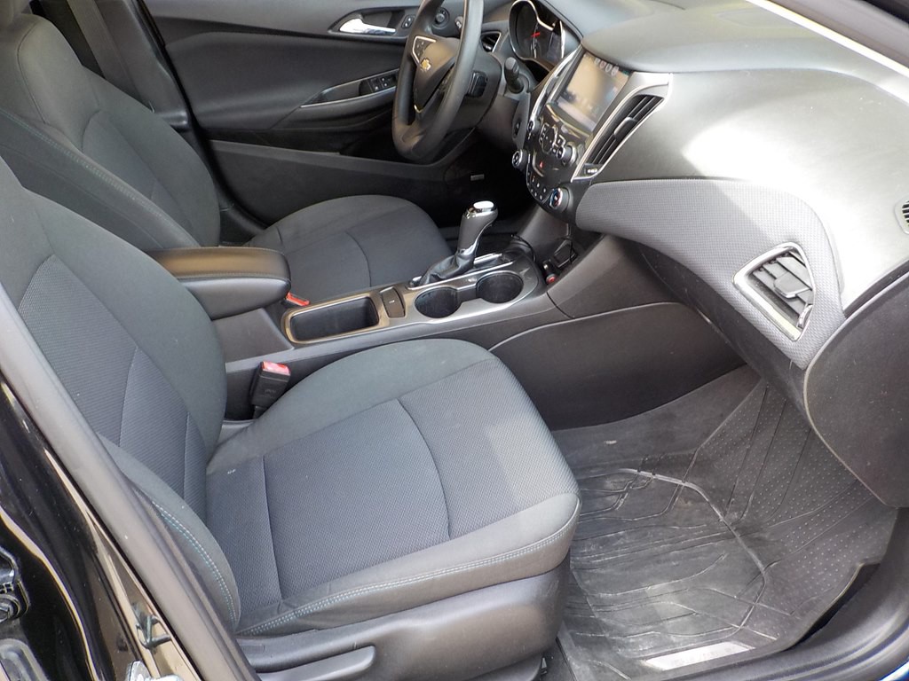 2018 Chevrolet Cruze Image 23