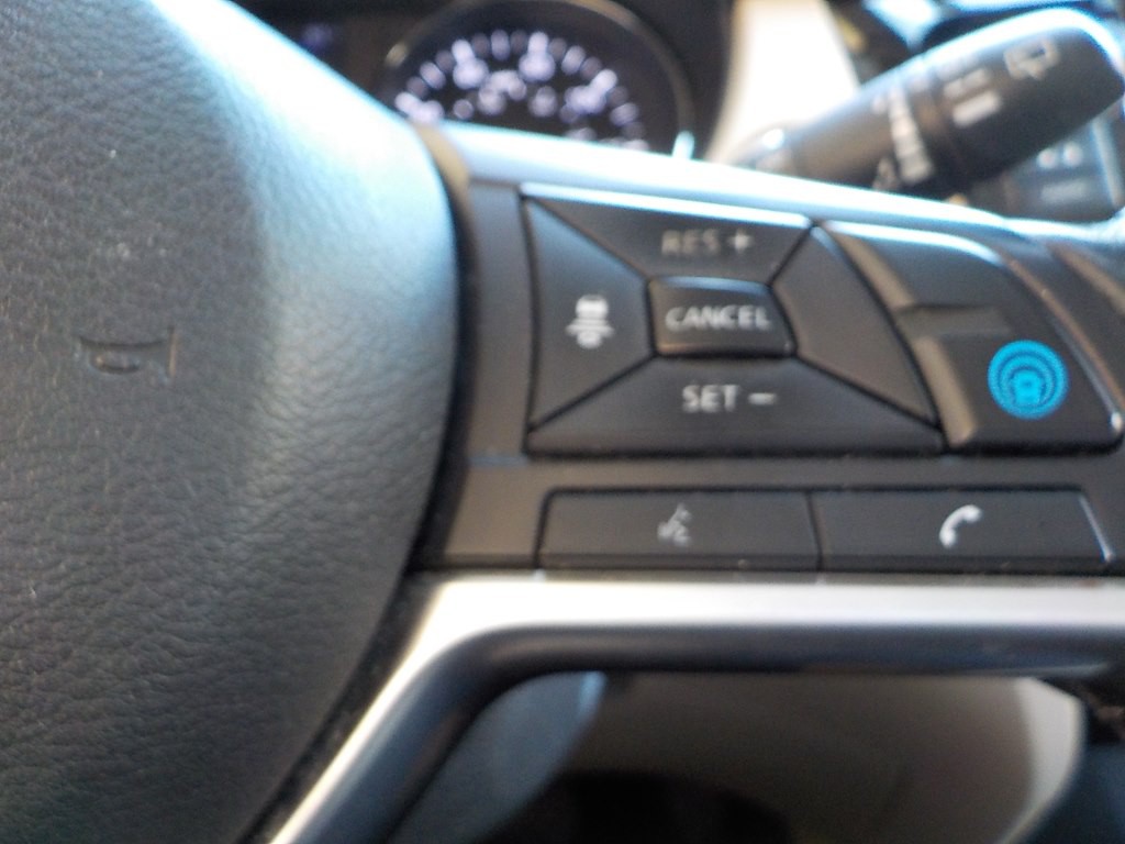 2019 Nissan Rogue Image 14