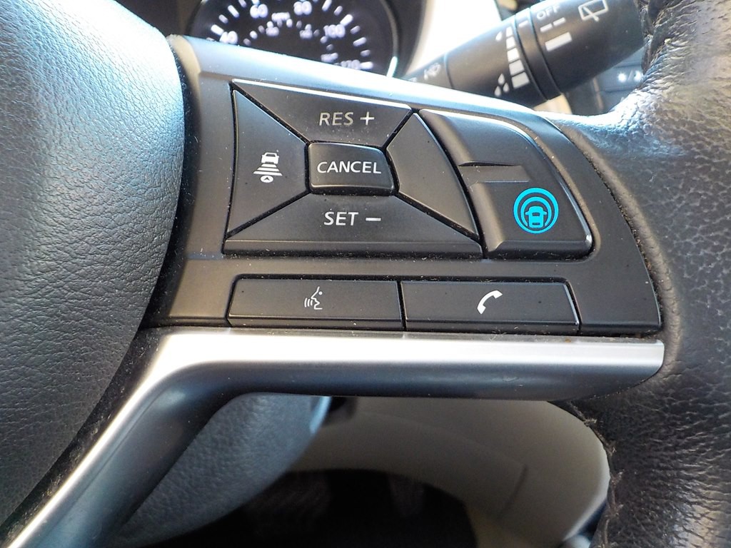 2019 Nissan Rogue Image 15