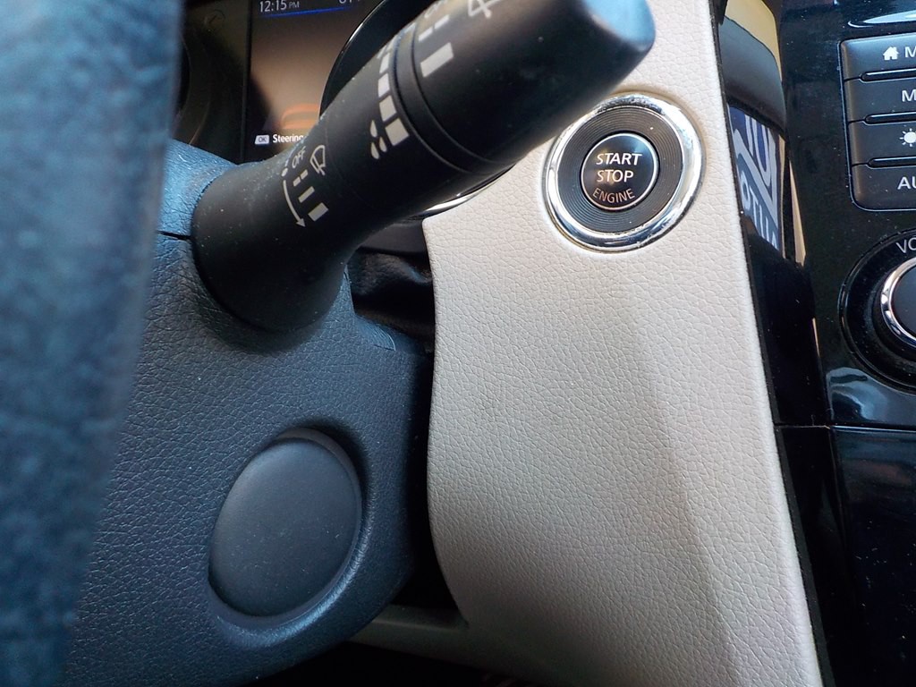 2019 Nissan Rogue Image 16