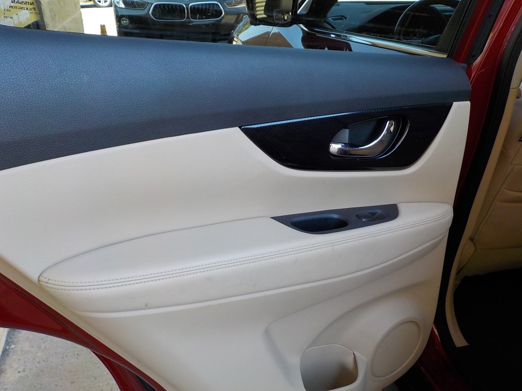 2019 Nissan Rogue Image 22