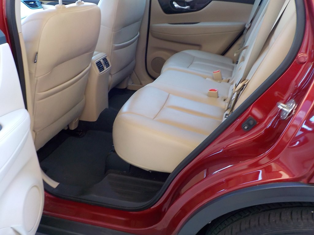 2019 Nissan Rogue Image 23