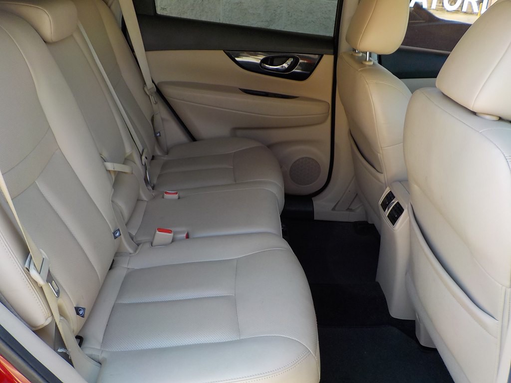 2019 Nissan Rogue Image 28