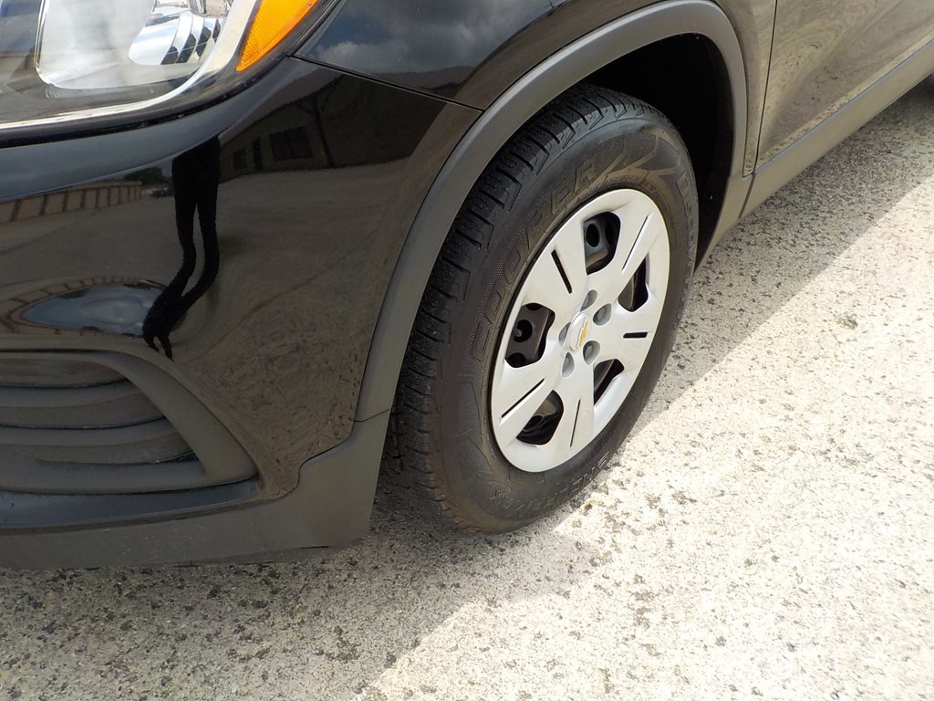 2019 Chevrolet Trax Image 2