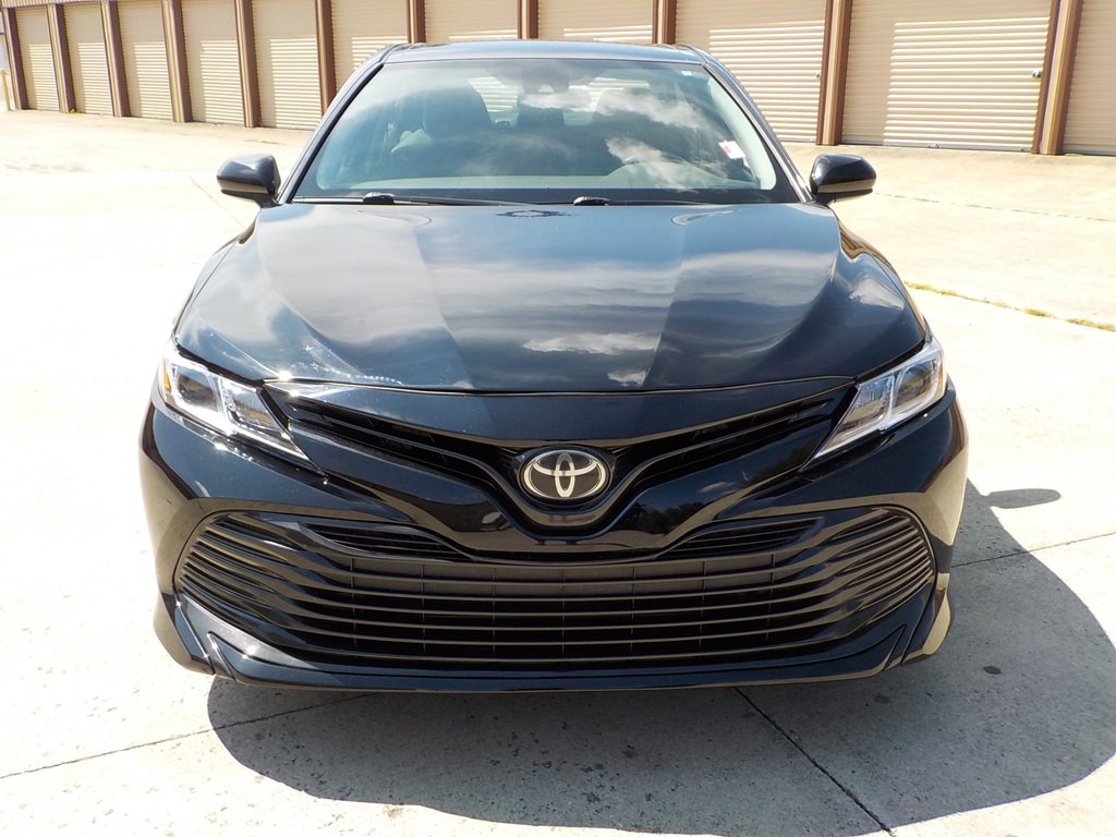 2020 Toyota Camry Image 3