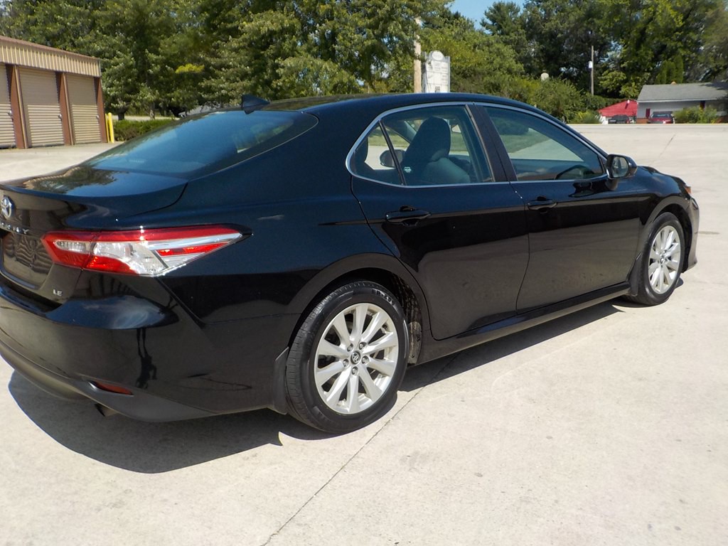 2020 Toyota Camry Image 6