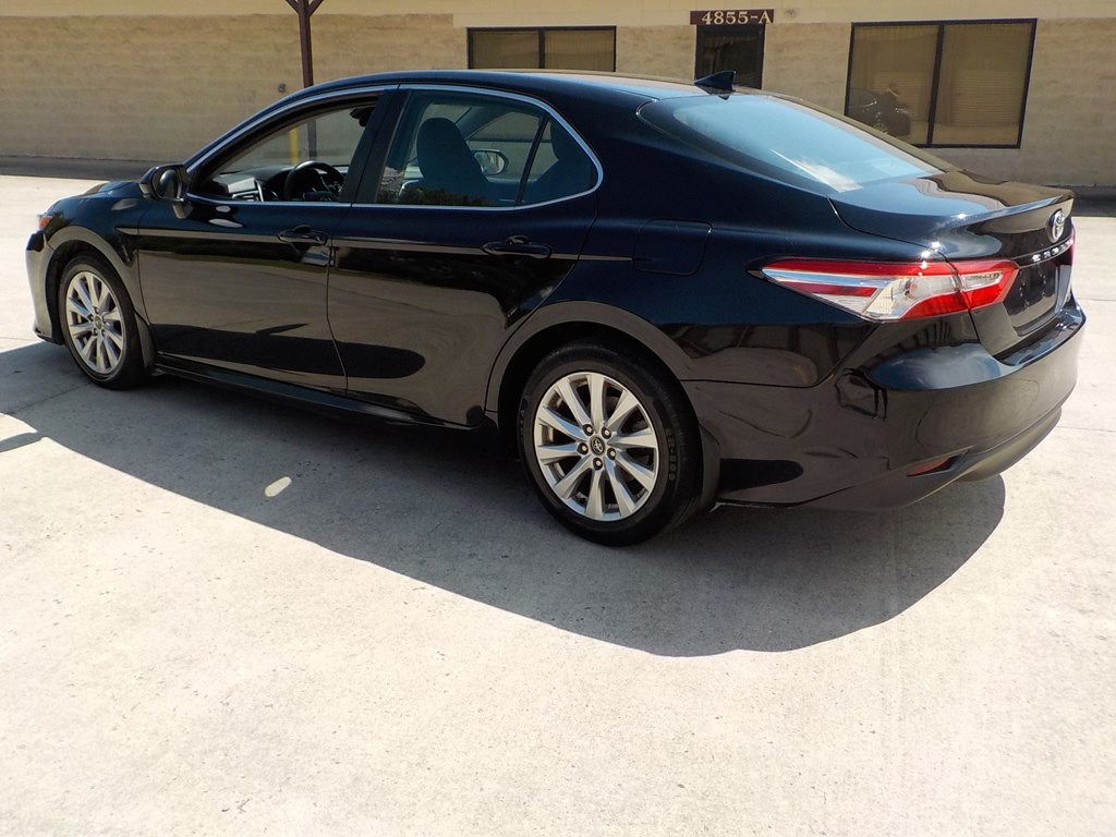 2020 Toyota Camry Image 8