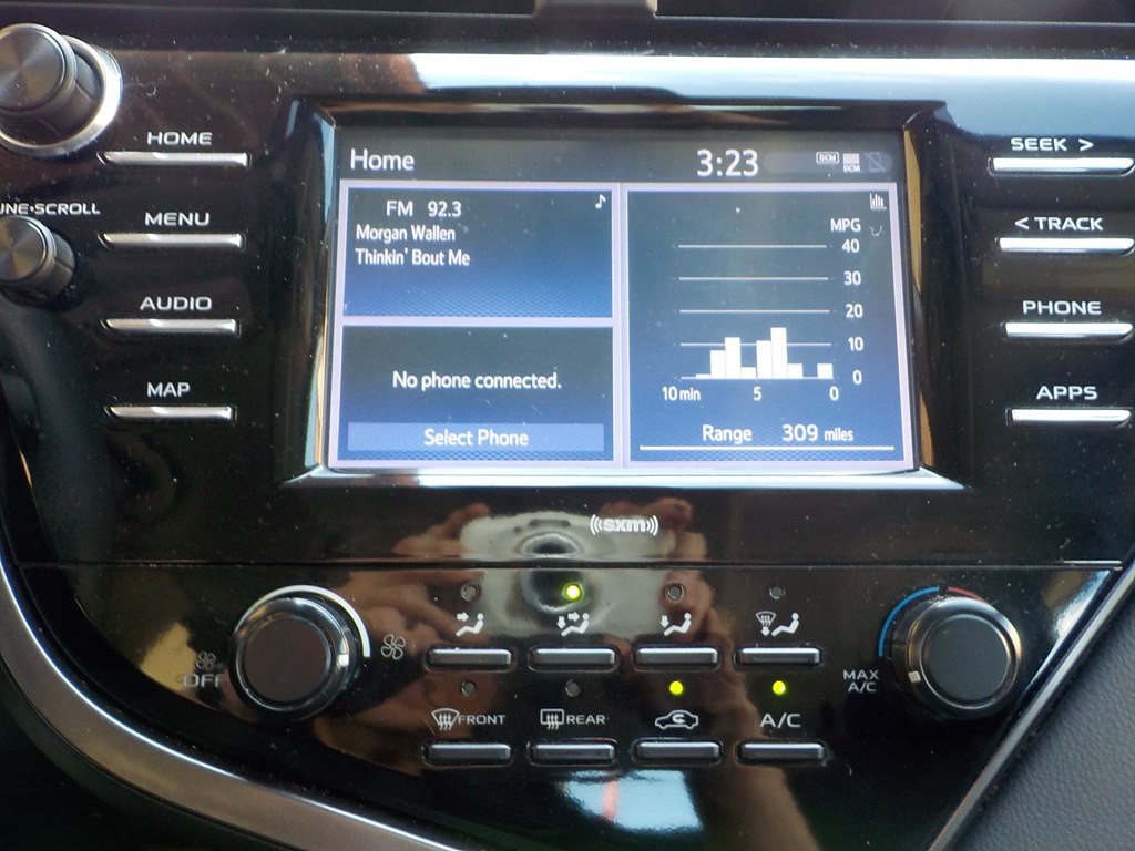 2020 Toyota Camry Image 15
