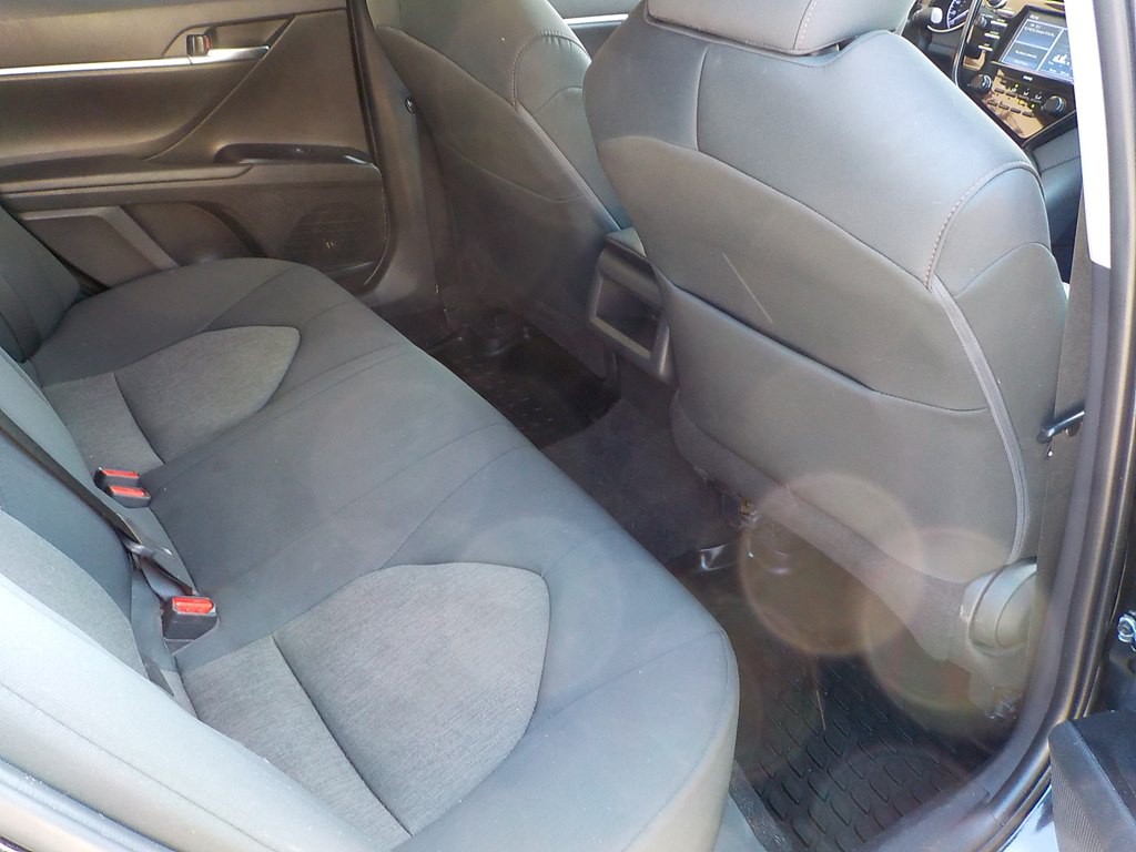 2020 Toyota Camry Image 24