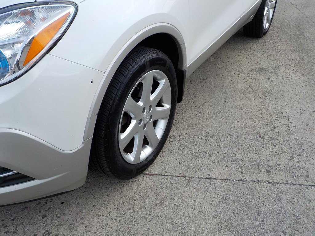 2015 Buick Enclave Image 2