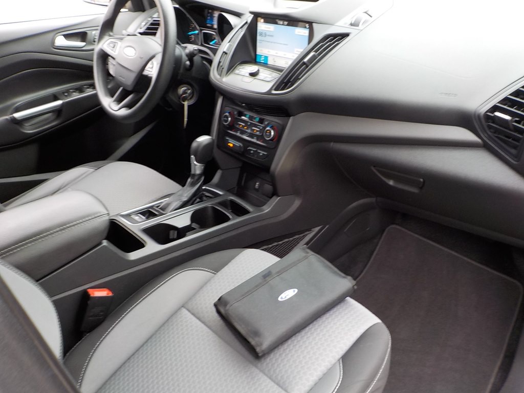 2017 Ford Escape Image 28