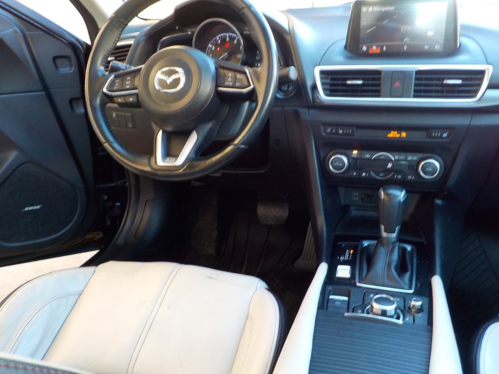 2017 Mazda Mazda3 Image 23
