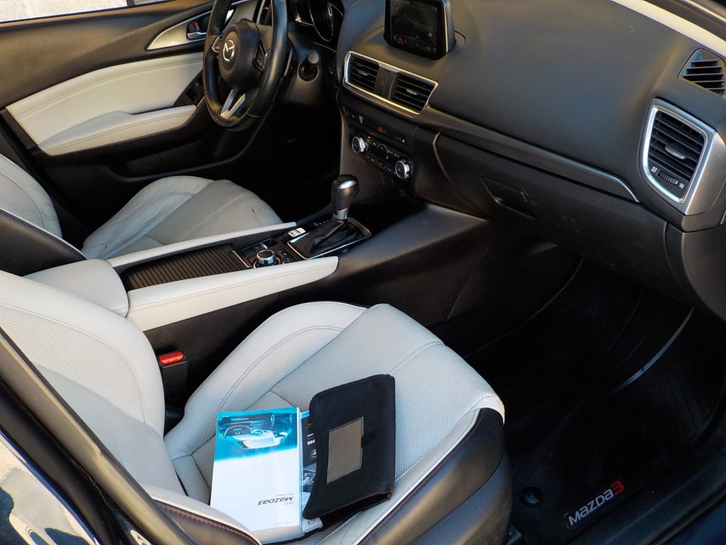 2017 Mazda Mazda3 Image 27