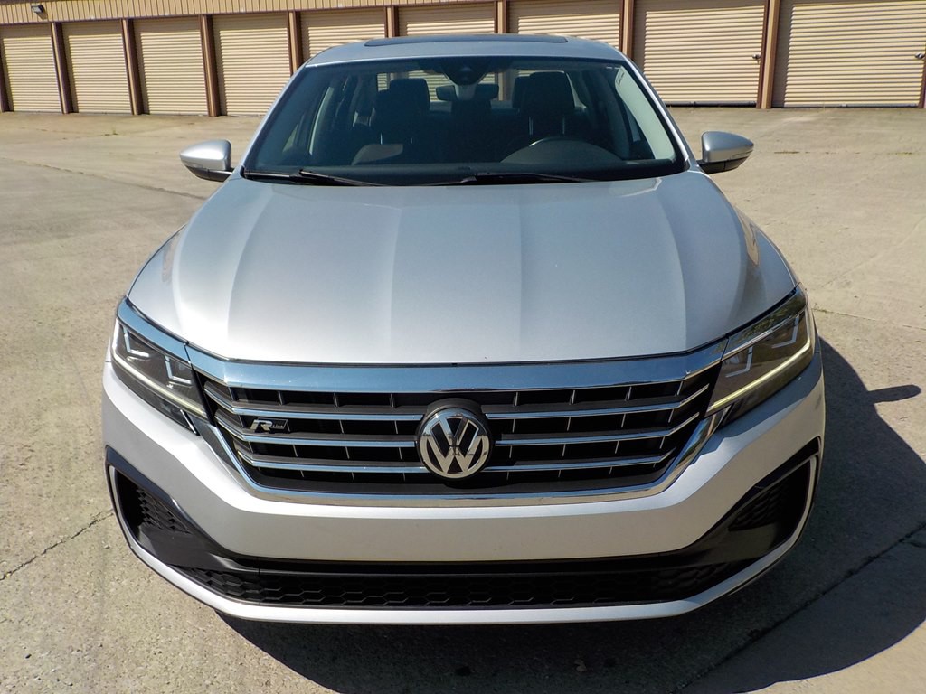 2020 Volkswagen Passat Image 3