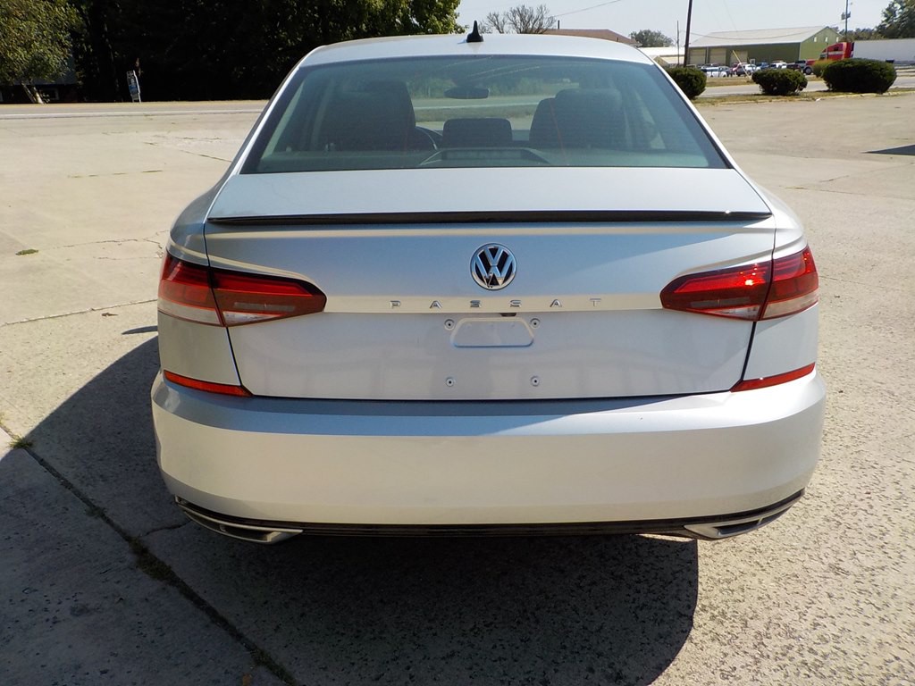 2020 Volkswagen Passat Image 7