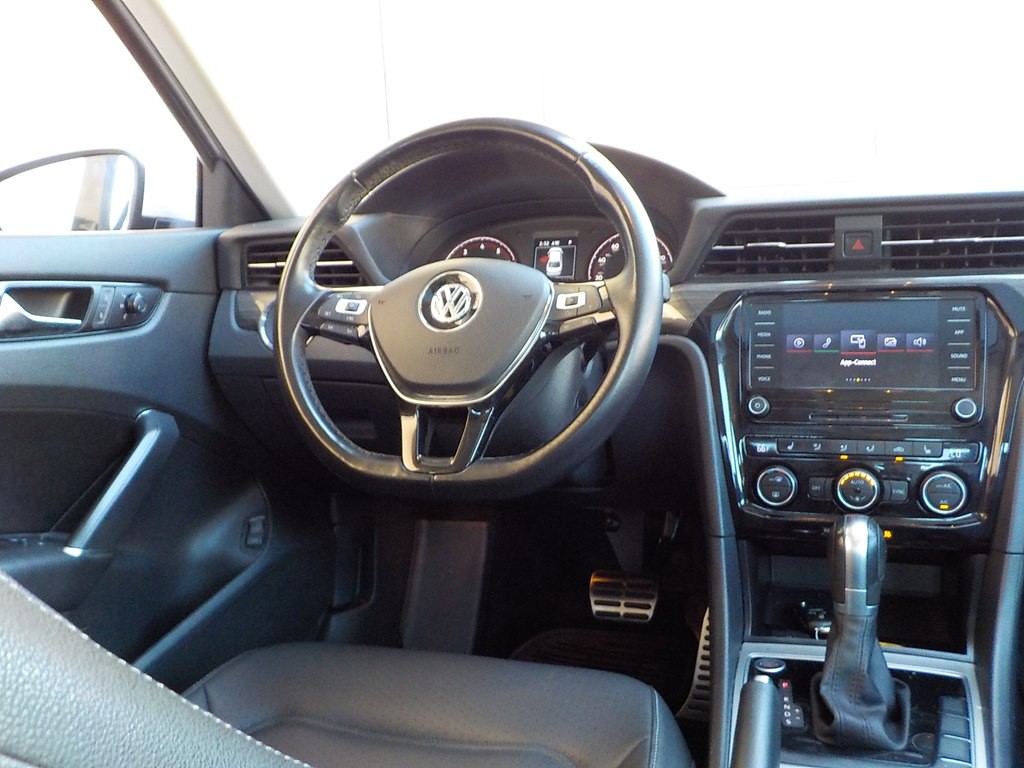 2020 Volkswagen Passat Image 23