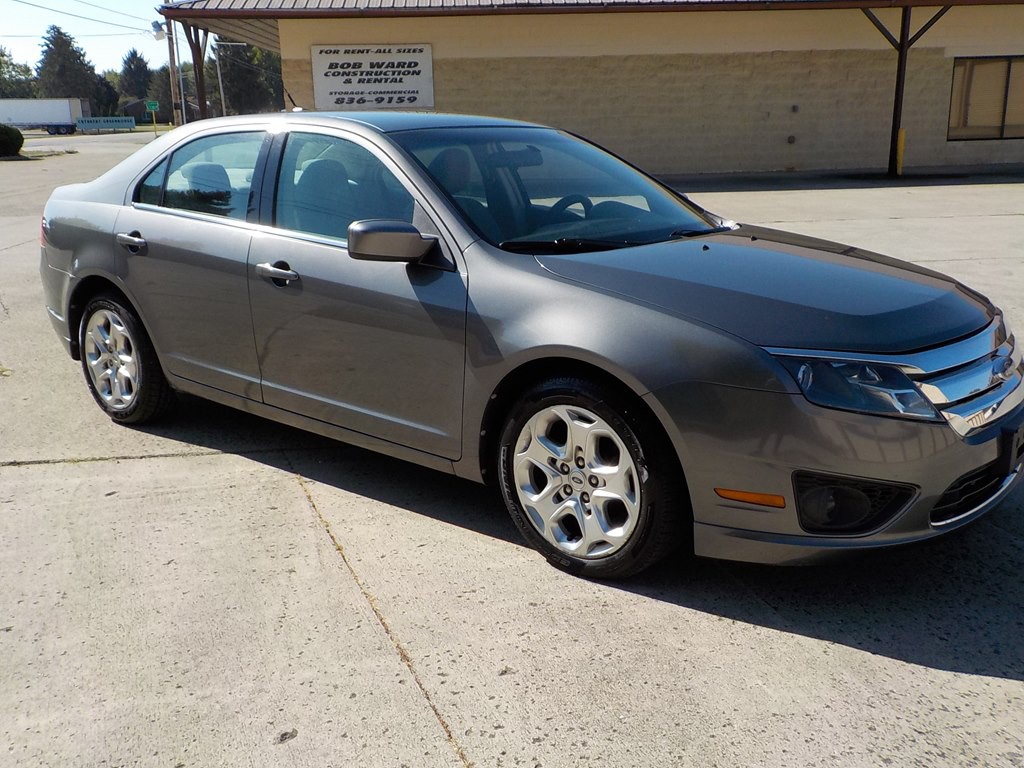 2010 Ford Fusion Image 4