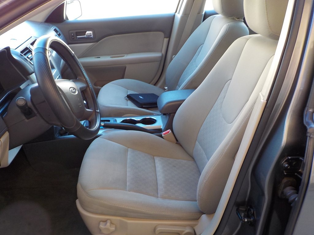 2010 Ford Fusion Image 9