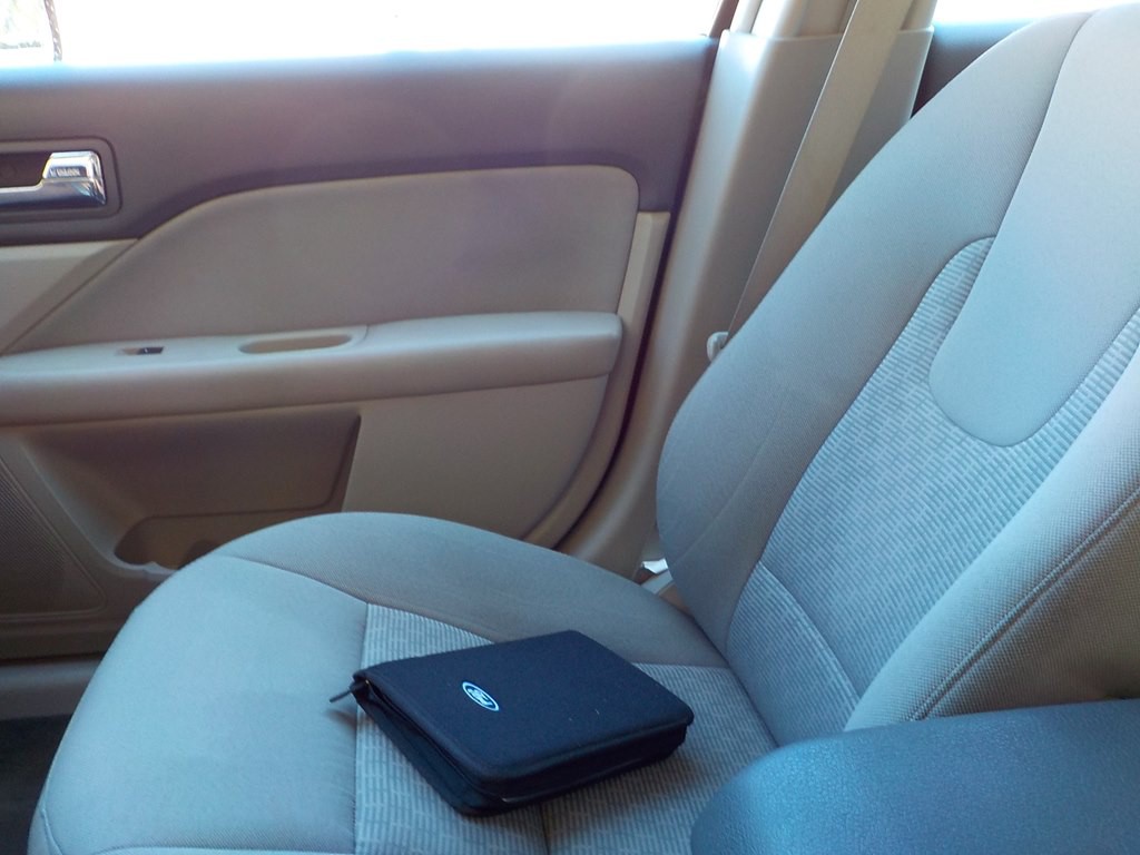 2010 Ford Fusion Image 16