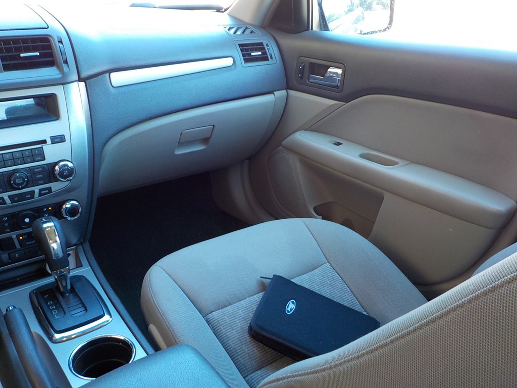 2010 Ford Fusion Image 22