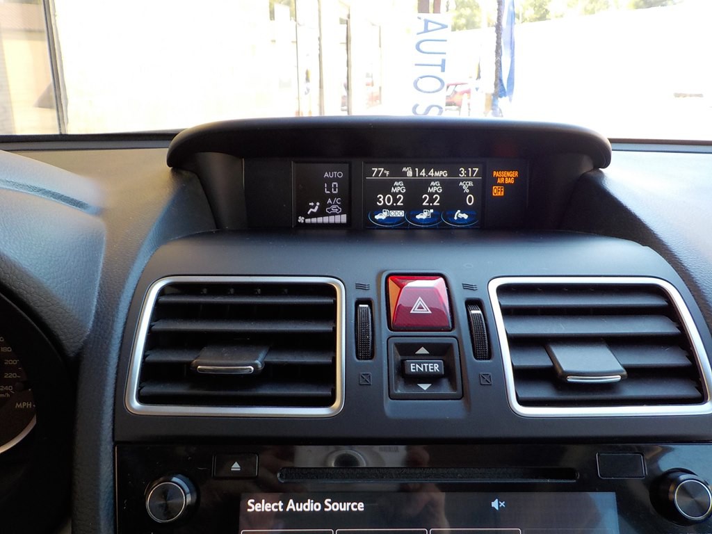 2017 Subaru Forester Image 16
