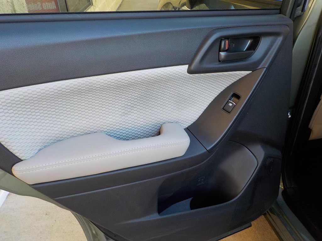 2017 Subaru Forester Image 23