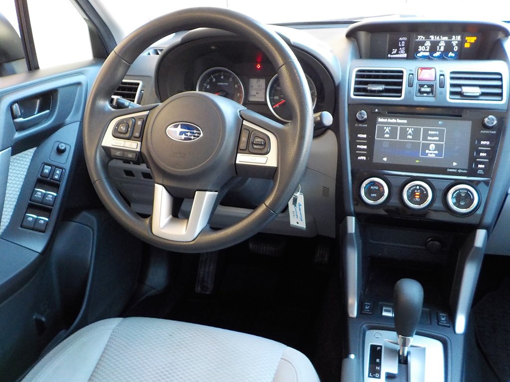 2017 Subaru Forester Image 25