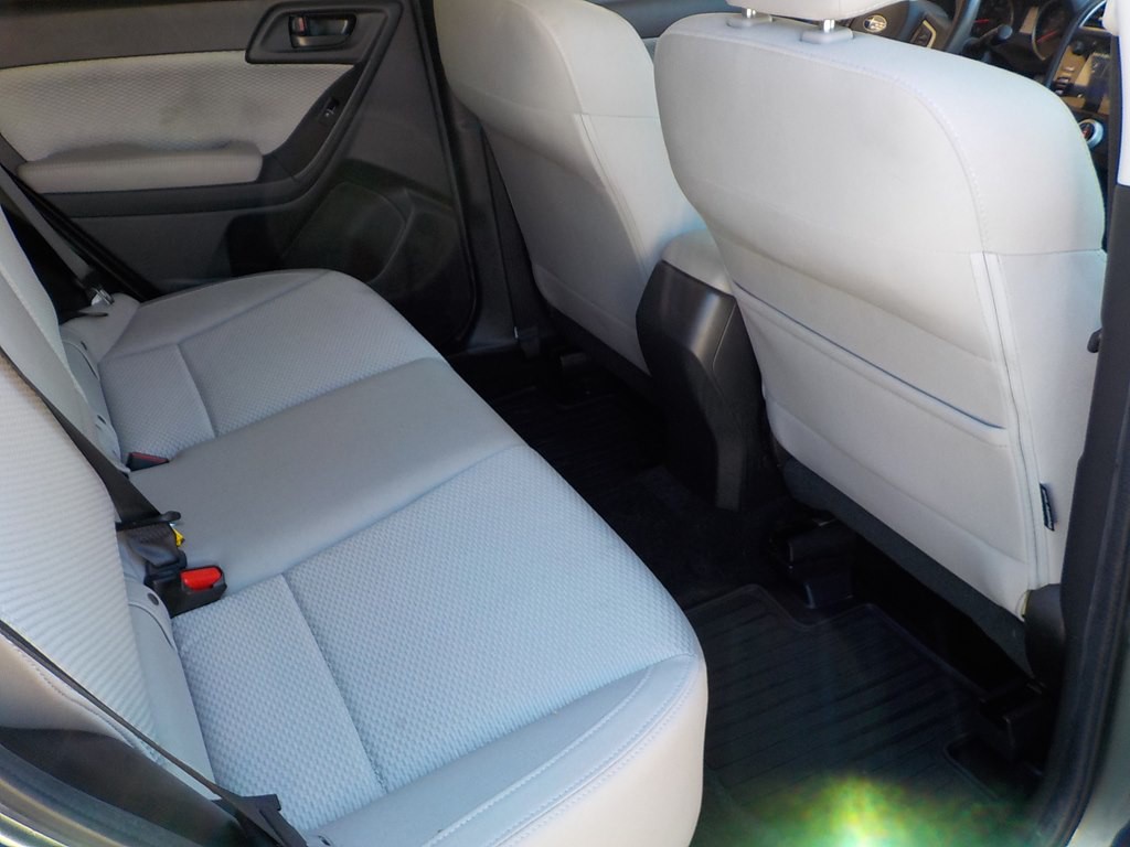 2017 Subaru Forester Image 29