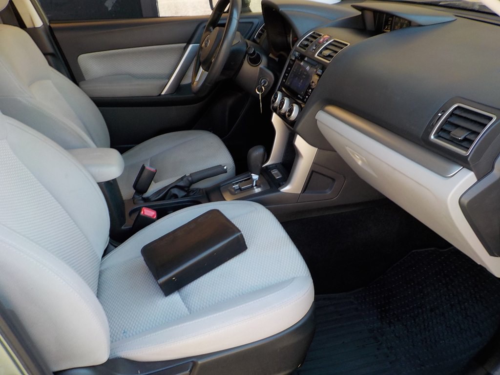 2017 Subaru Forester Image 31