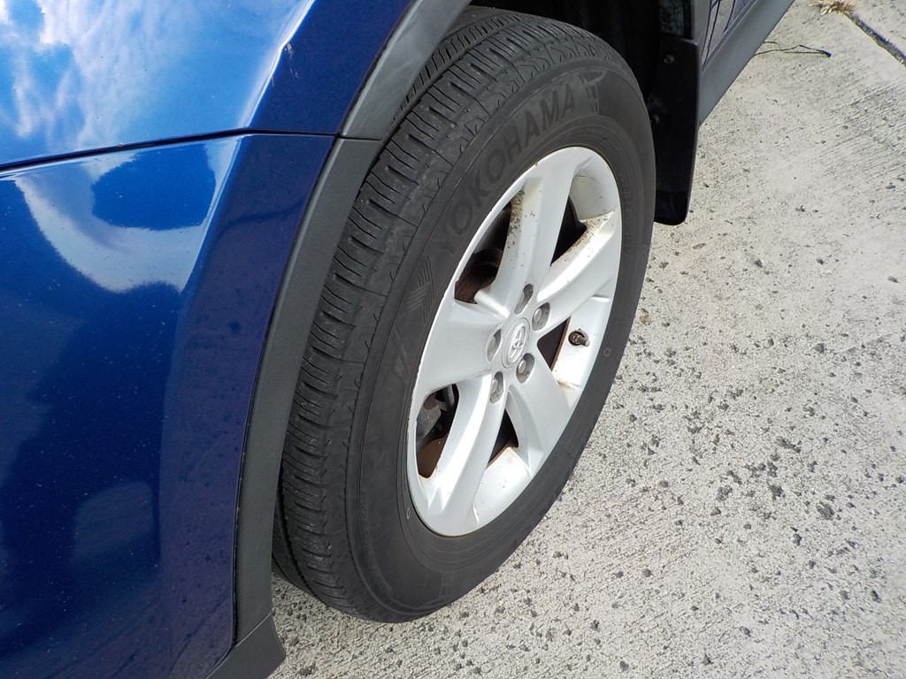 2014 Toyota Rav4 Image 2