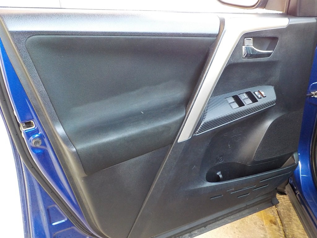 2014 Toyota Rav4 Image 8