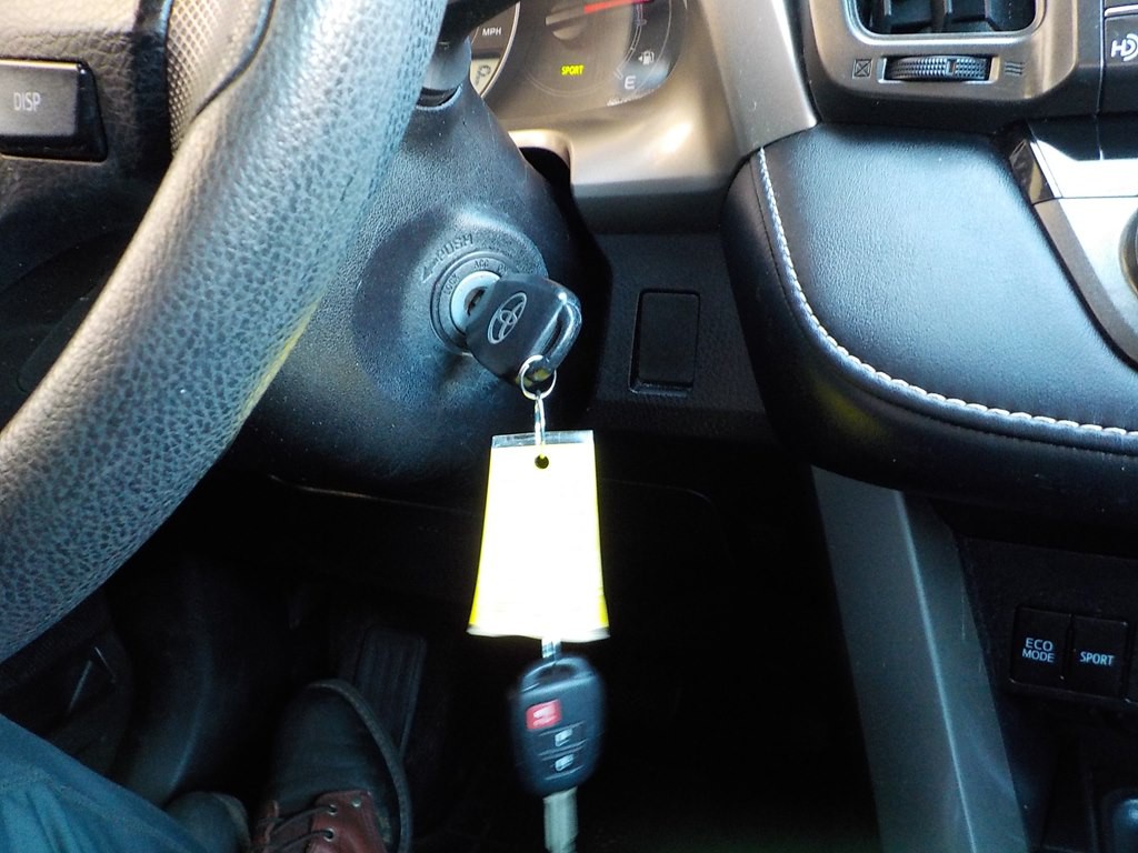 2014 Toyota Rav4 Image 16