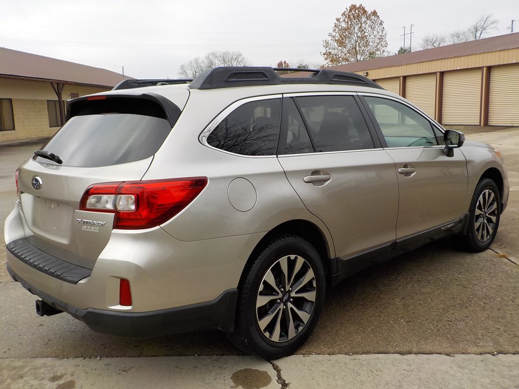 2015 Subaru Outback Image 6