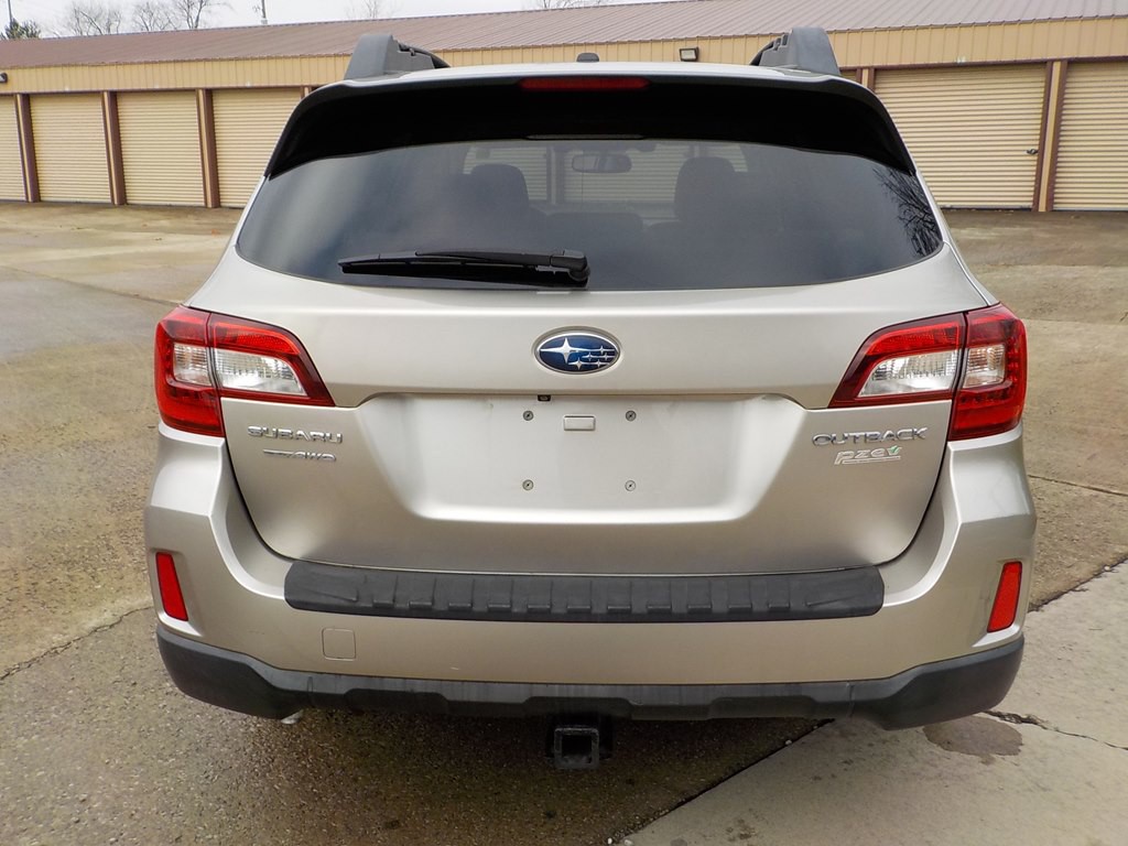 2015 Subaru Outback Image 7