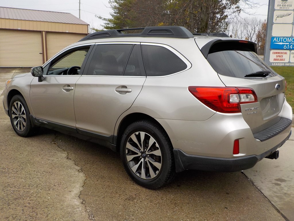 2015 Subaru Outback Image 8