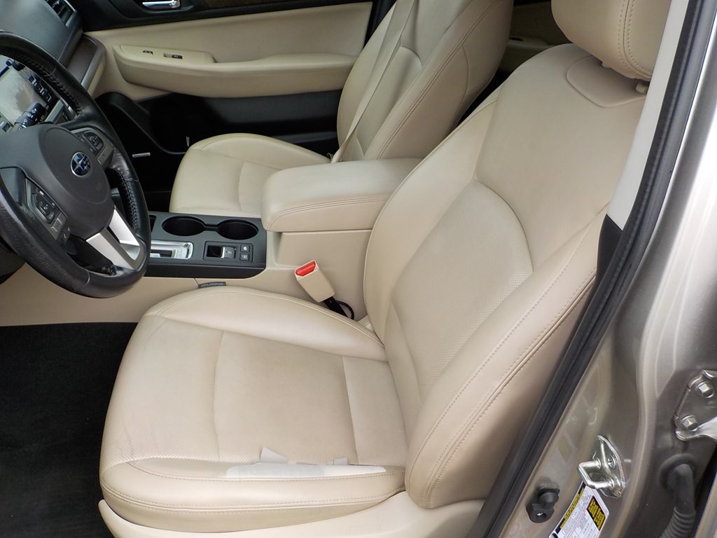 2015 Subaru Outback Image 11