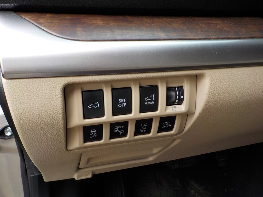 2015 Subaru Outback Image 13