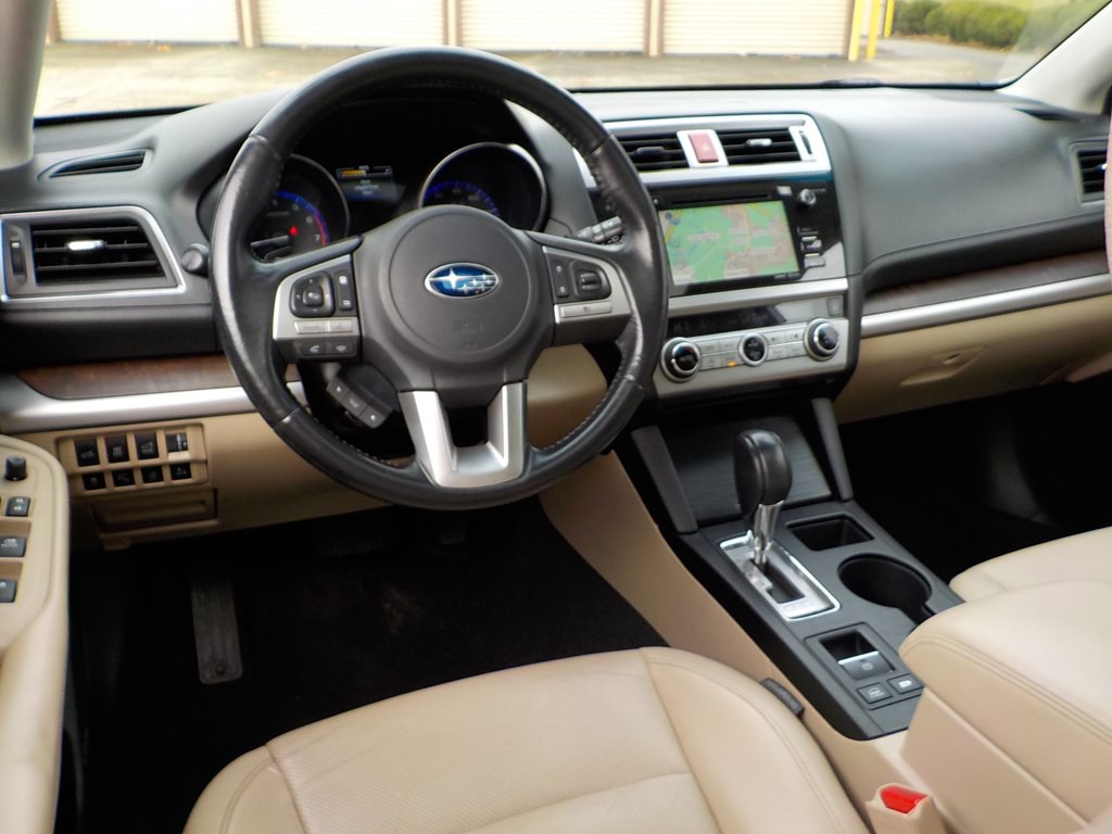 2015 Subaru Outback Image 25