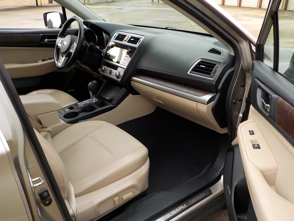 2015 Subaru Outback Image 31