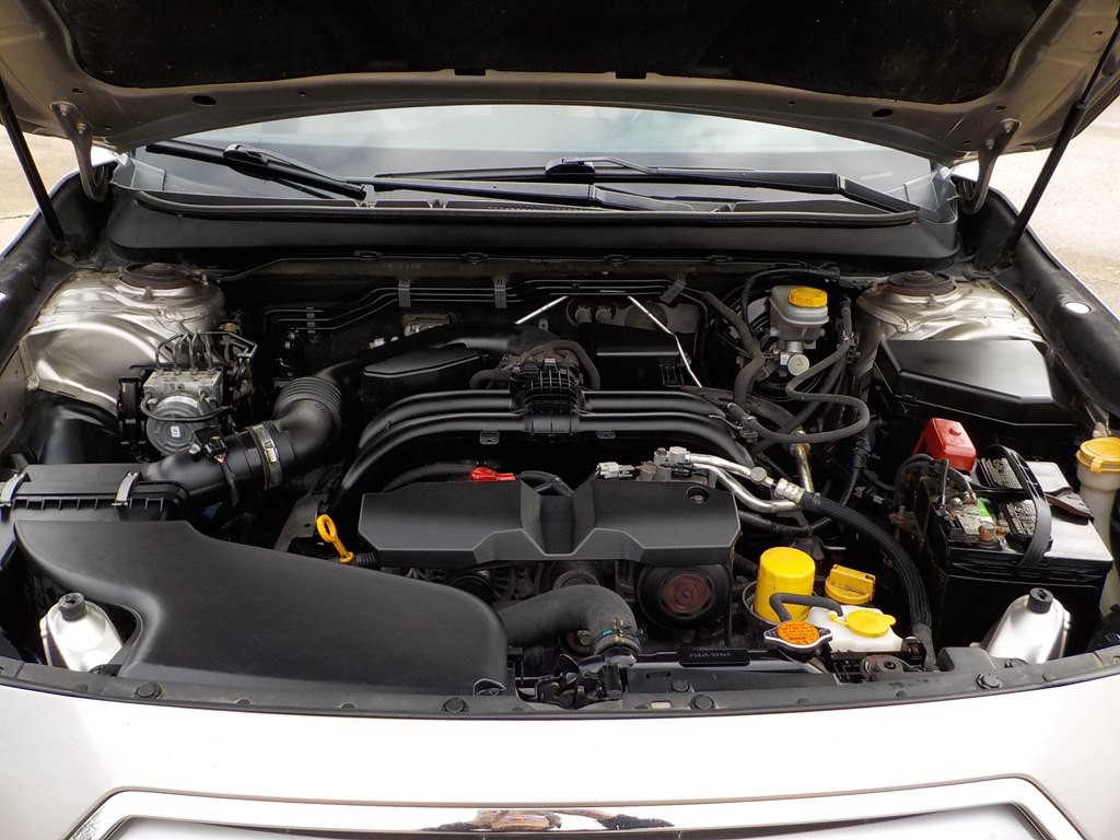 2015 Subaru Outback Image 32