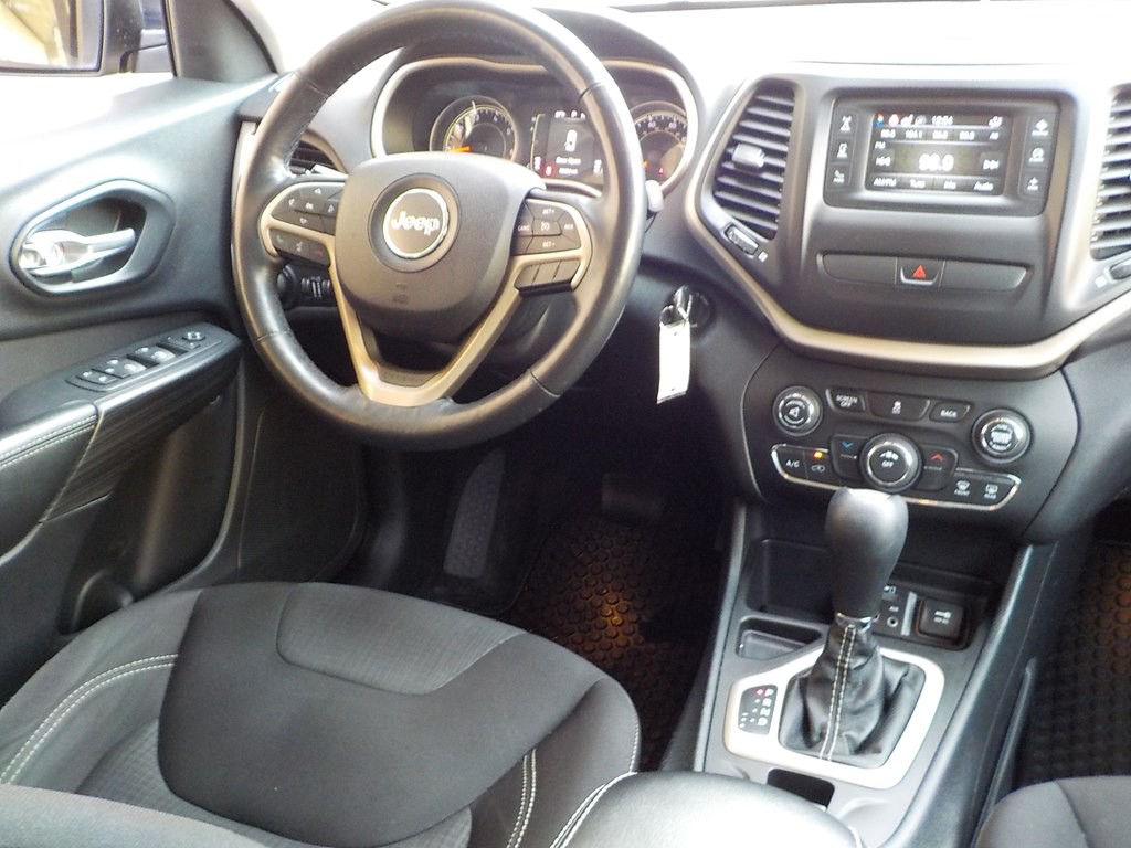 2015 Jeep Cherokee Image 22