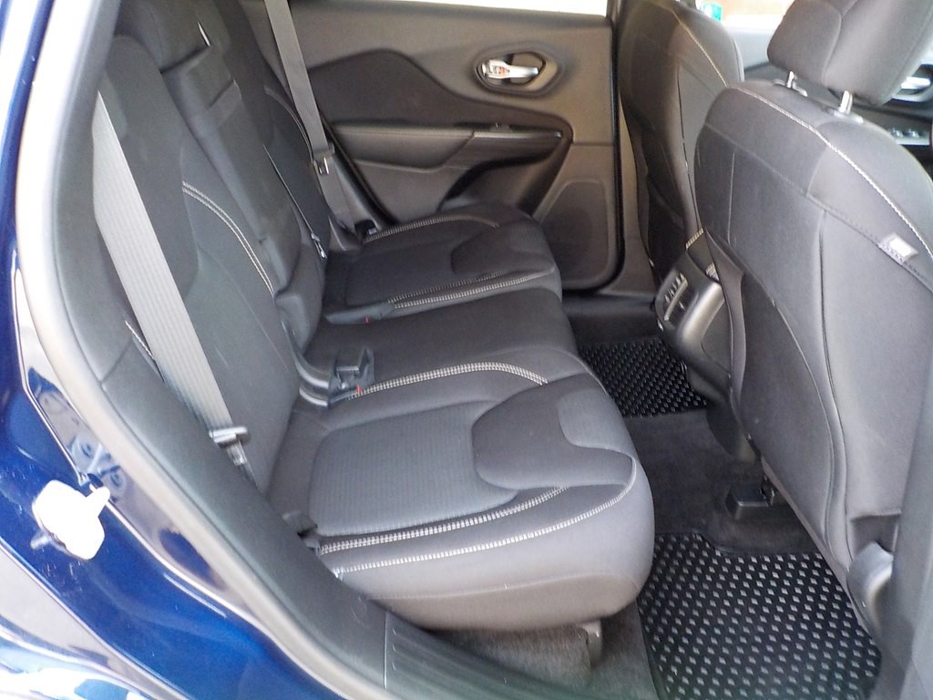 2015 Jeep Cherokee Image 25