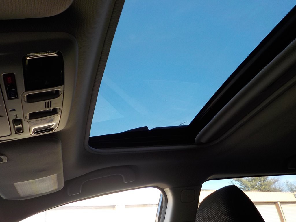 2016 Subaru Outback Image 18