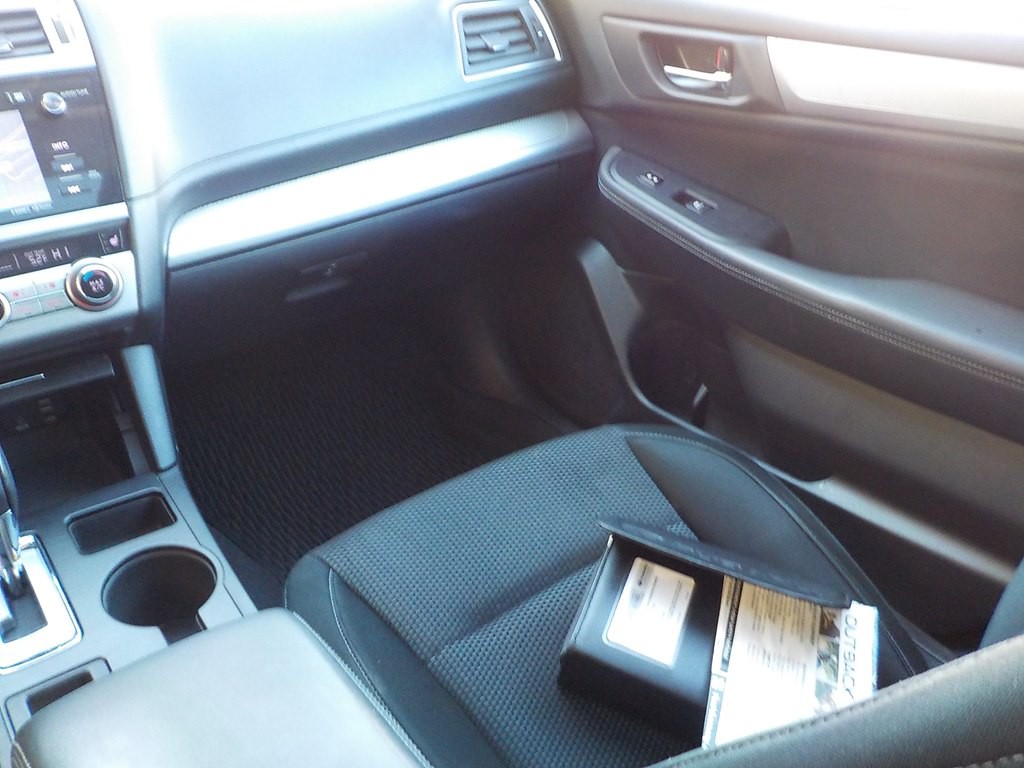 2016 Subaru Outback Image 22