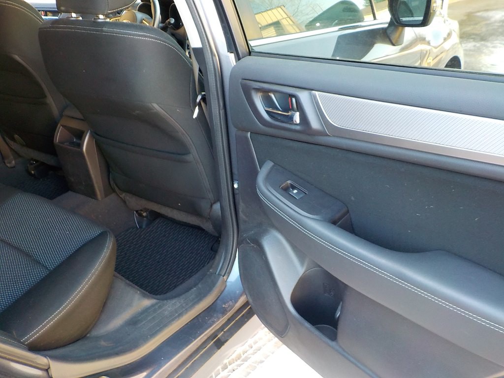 2016 Subaru Outback Image 25