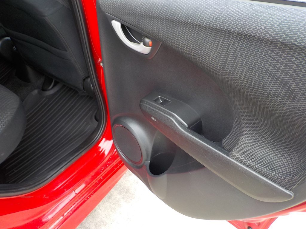 2013 Honda Fit Image 25