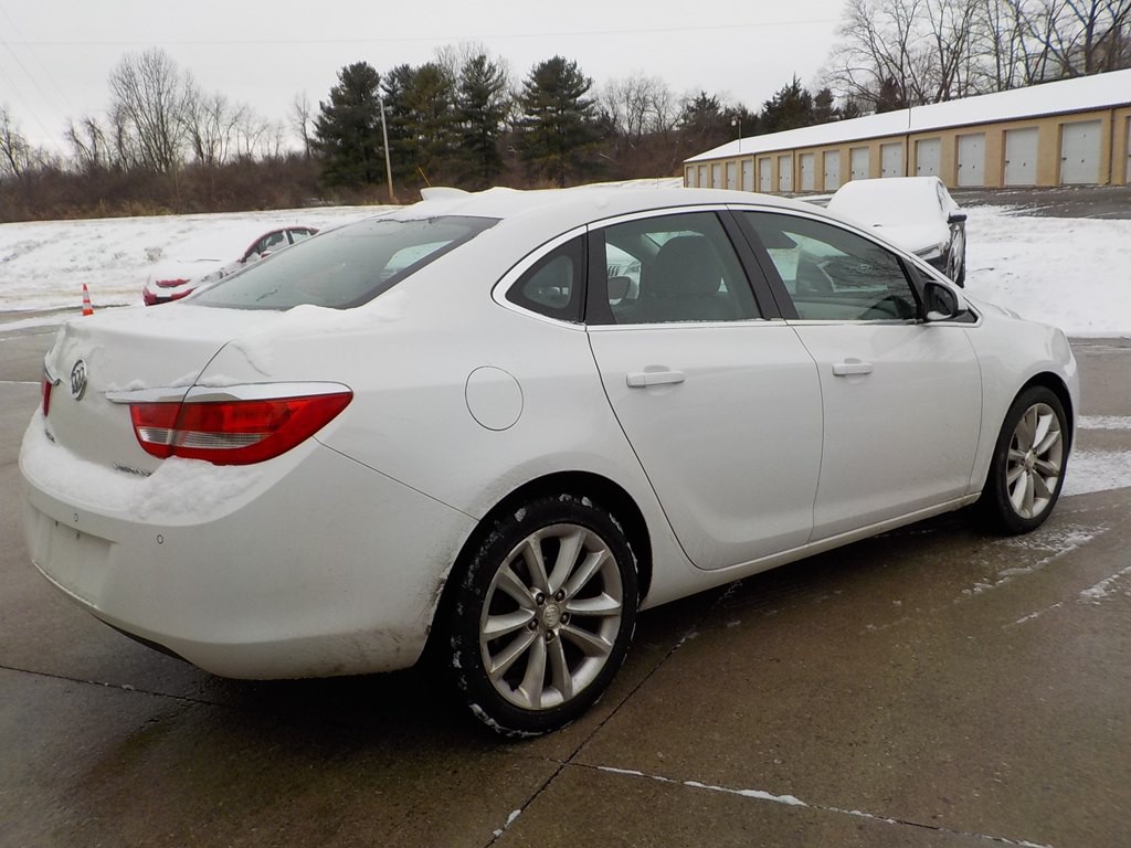 2015 Buick Verano Image 4