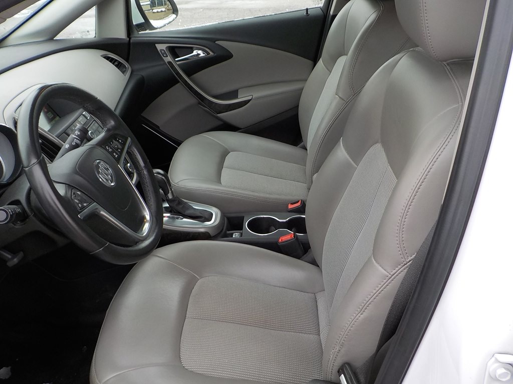 2015 Buick Verano Image 8
