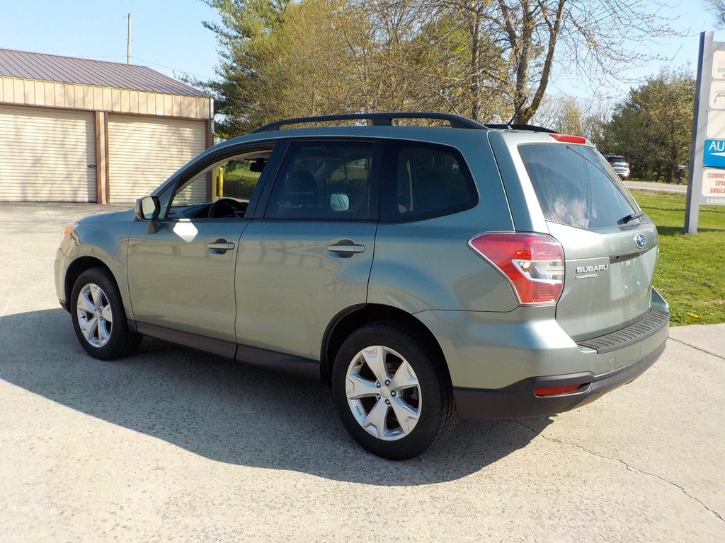 2015 Subaru Forester Image 6